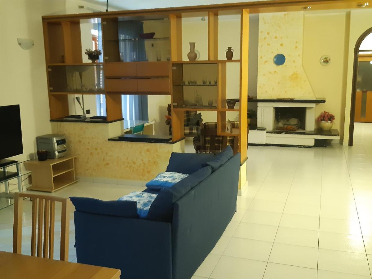 Residenza Caserta Sud - Appartamento Con Giardino Extérieur photo