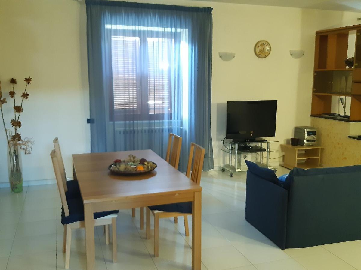 Residenza Caserta Sud - Appartamento Con Giardino Extérieur photo