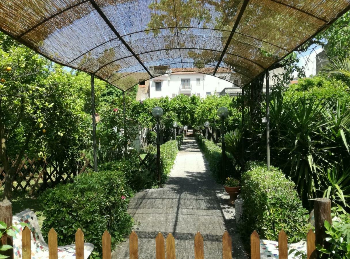 Residenza Caserta Sud - Appartamento Con Giardino Extérieur photo